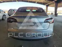 2018 Tesla Model 3 фото