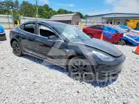 2018 Tesla Model 3 фото