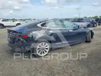 2018 Tesla Model 3 photo