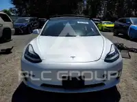 2018 Tesla Model 3 фото