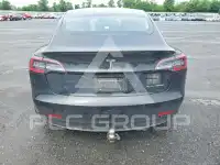 2018 Tesla Model 3 photo