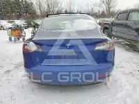2018 Tesla Model 3 фото