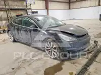 2018 Tesla Model 3 фото