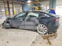 2018 Tesla Model 3 фото