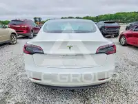 2018 Tesla Model 3 фото