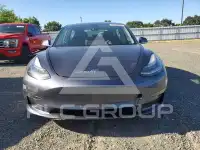 2018 Tesla Model 3 фото
