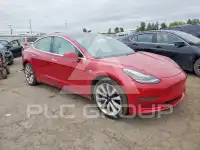 2018 Tesla Model 3 фото