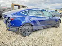 2018 Tesla Model 3 photo