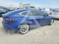 2018 Tesla Model 3 photo
