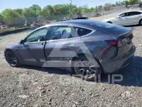 2018 Tesla Model 3 фото