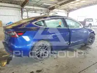 2018 Tesla Model 3 photo