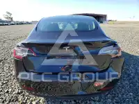 2018 Tesla Model 3 photo