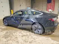 2018 Tesla Model 3 фото