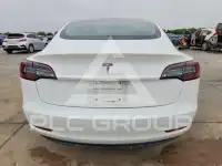 2018 Tesla Model 3 фото