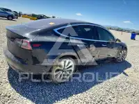 2018 Tesla Model 3 фото
