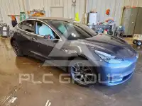 2018 Tesla Model 3 фото