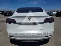 2018 Tesla Model 3 фото