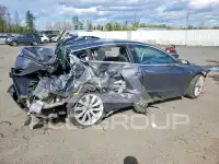 2018 Tesla Model 3 фото