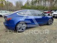 2018 Tesla Model 3 фото