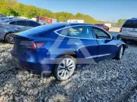 2018 Tesla Model 3 фото