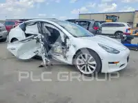 2018 Tesla Model 3 photo