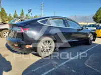 2018 Tesla Model 3 photo