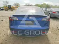 2018 Tesla Model 3 фото