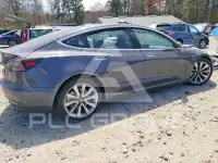 2018 Tesla Model 3 photo