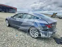 2018 Tesla Model 3 photo