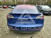 2018 Tesla Model 3 фото