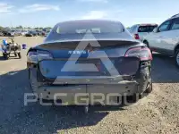 2018 Tesla Model 3 фото