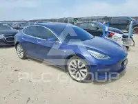 2018 Tesla Model 3 photo