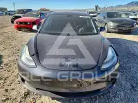 2018 Tesla Model 3 photo