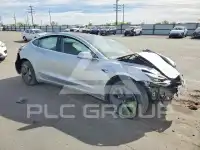 2018 Tesla Model 3 фото