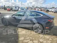 2018 Tesla Model 3 photo