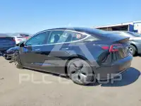 2018 Tesla Model 3 фото