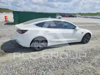 2018 Tesla Model 3 фото