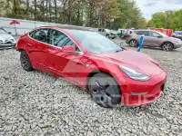 2018 Tesla Model 3 фото
