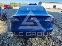 2018 Tesla Model 3 фото