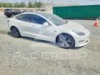 2018 Tesla Model 3 фото