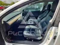 2018 Tesla Model 3 фото
