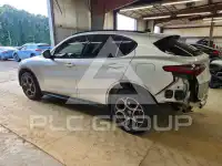 2018 Alfa Romeo Stelvio фото