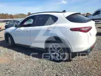 2018 Alfa Romeo Stelvio photo