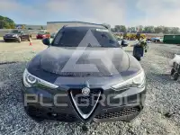 2018 Alfa Romeo Stelvio photo