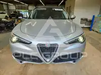 2018 Alfa Romeo Stelvio фото