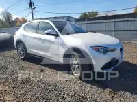 2018 Alfa Romeo Stelvio photo