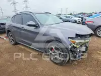 2018 Alfa Romeo Stelvio фото