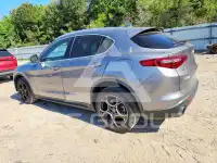 2018 Alfa Romeo Stelvio фото
