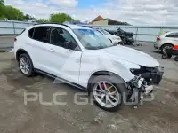 2018 Alfa Romeo Stelvio фото