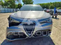2018 Alfa Romeo Stelvio фото